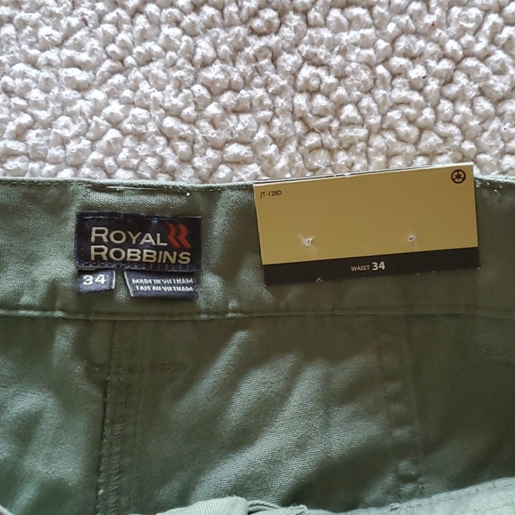 Royal Robbins Shorts - Picture 6 of 7